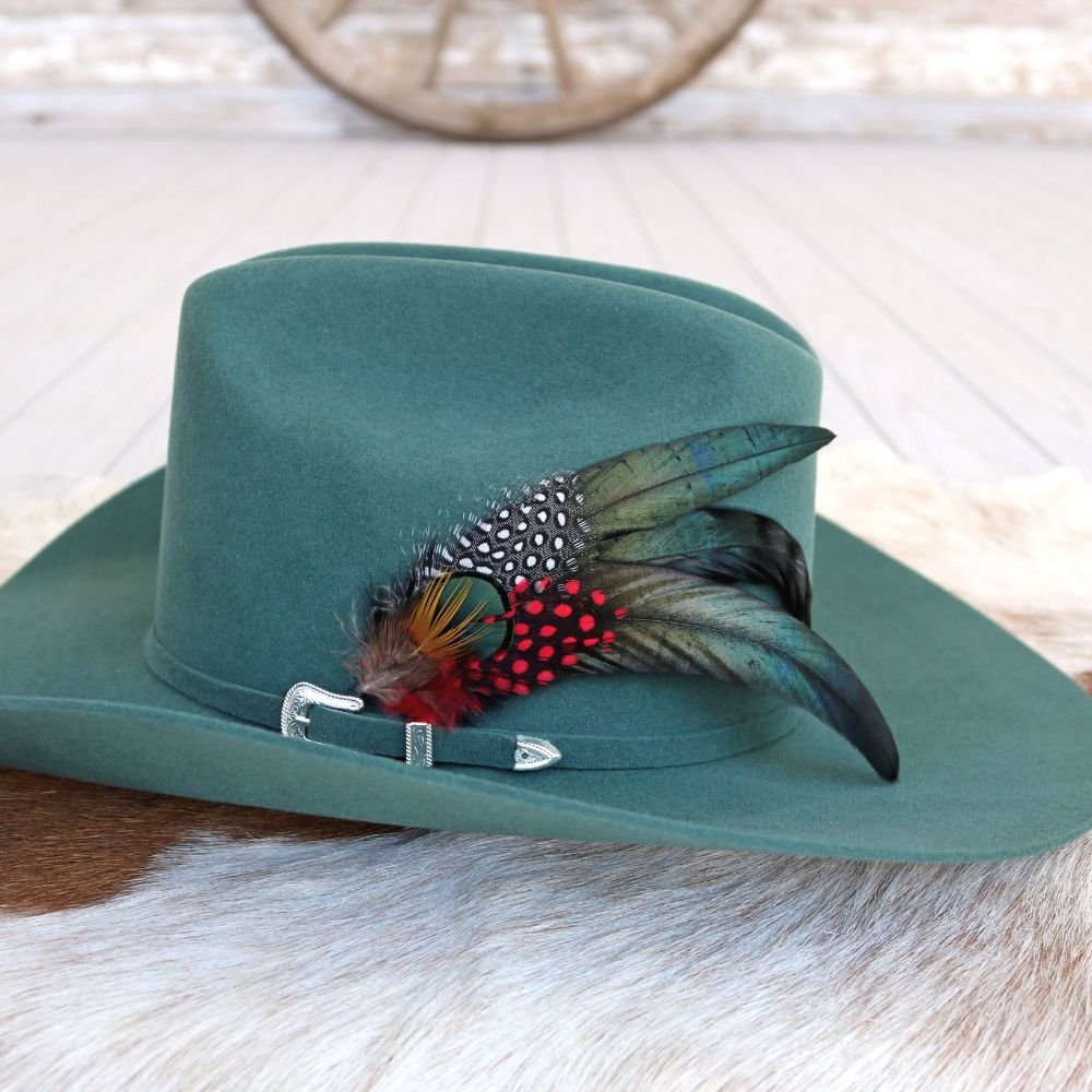 Feather Hat Accent - Sombra