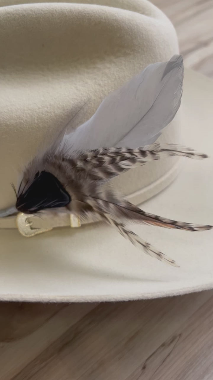 Feather Hat Accent - Sweet Cream